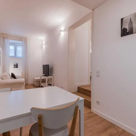 아파트 Cozy 2 Bedroom Retreat