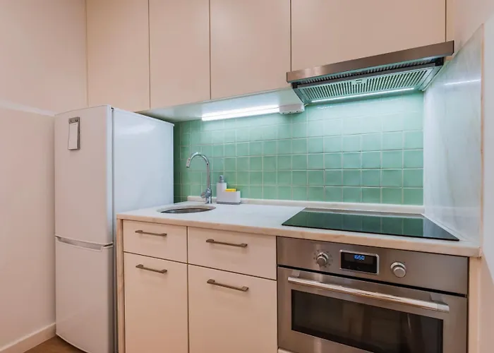 דירה Cozy 2 Bedroom Retreat ליסבון