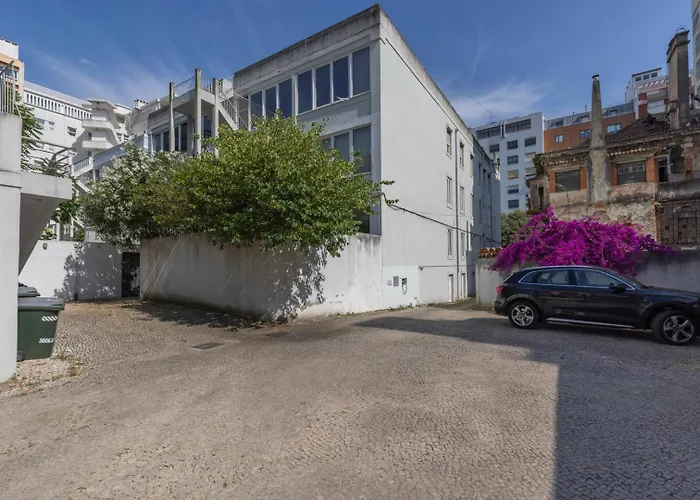 דירה Cozy 2 Bedroom Retreat ליסבון