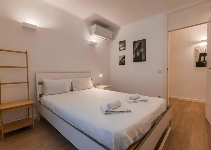 דירה Cozy 2 Bedroom Retreat ליסבון