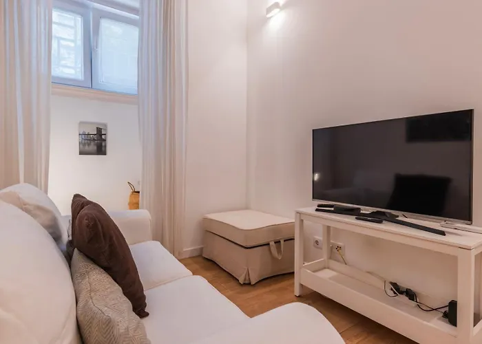 Cozy 2 Bedroom Retreat Lägenhet