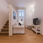 Cozy 2 Bedroom Retreat アパート