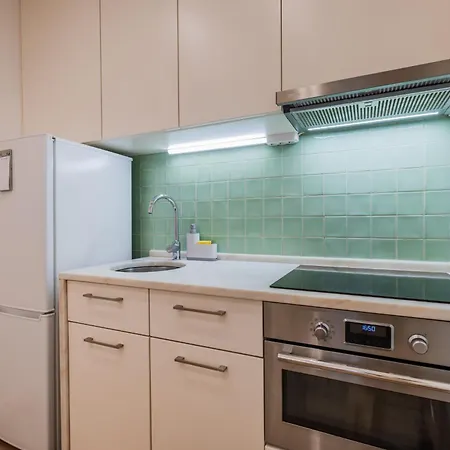 Cozy 2 Bedroom Retreat * Lizbona