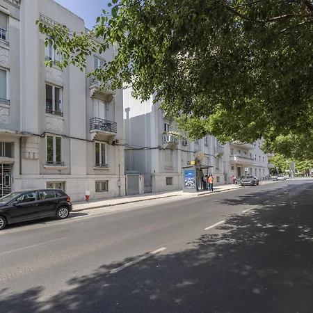 Cozy 2 Bedroom Retreat Apartament Lizbona