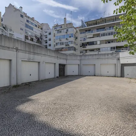 Apartament Cozy 2 Bedroom Retreat *