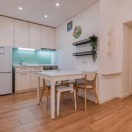 Cozy 2 Bedroom Retreat 公寓