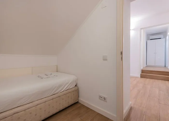 Cozy 2 Bedroom Retreat Lisboa